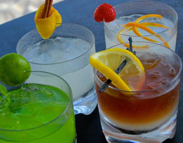 Jam Promosi Cocktails