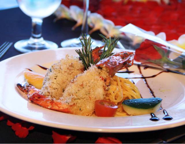 Makan Malam Romantis